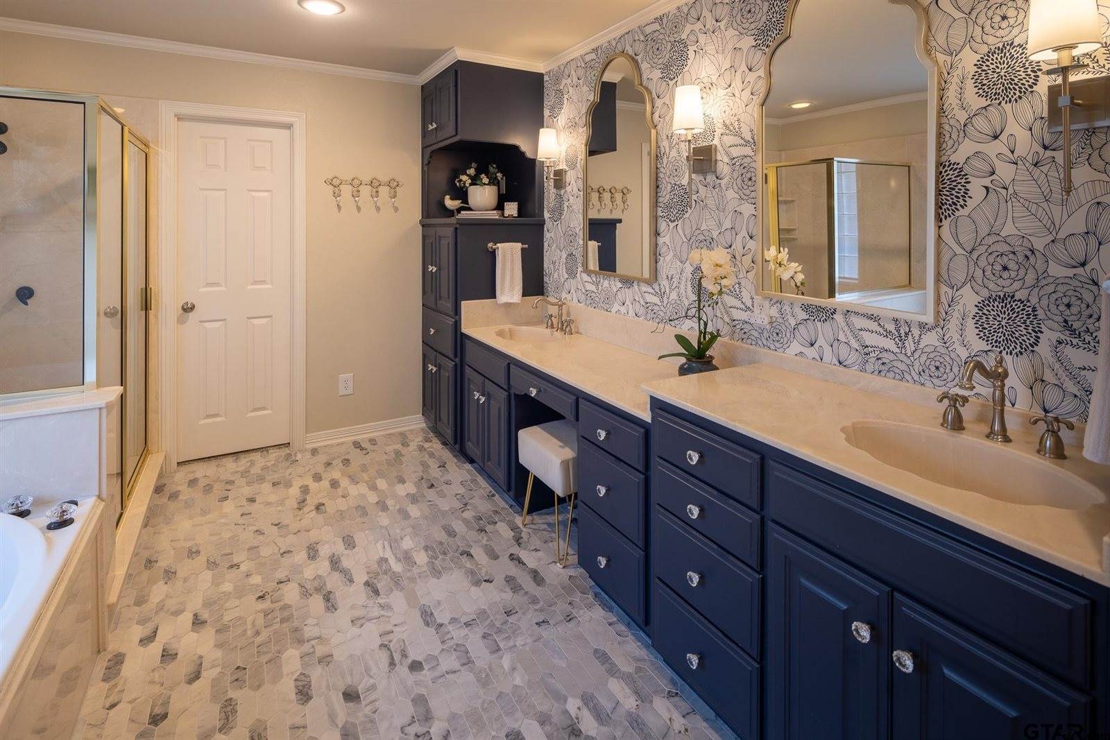 4010 Pinecreek Dr, Tyler, TX 75707