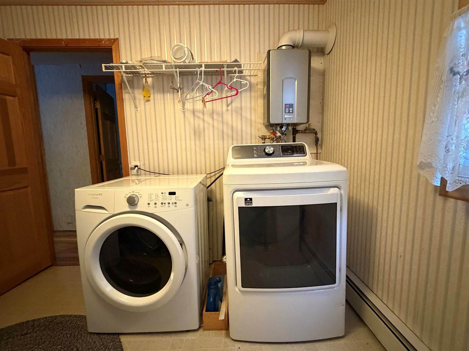 9 Grant Drive, Dover-Foxcroft, ME 04426