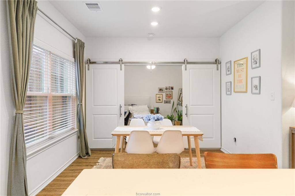 561 Momma Bear Drive, College Station, TX 77845