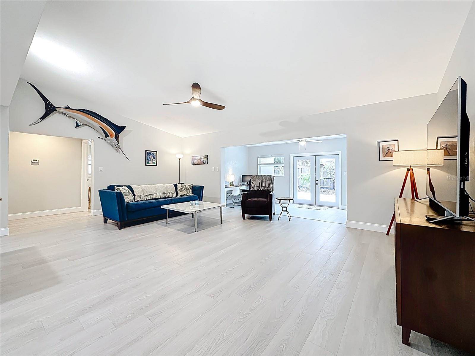 2400 Granada Circle West, Saint Petersburg, FL 33712