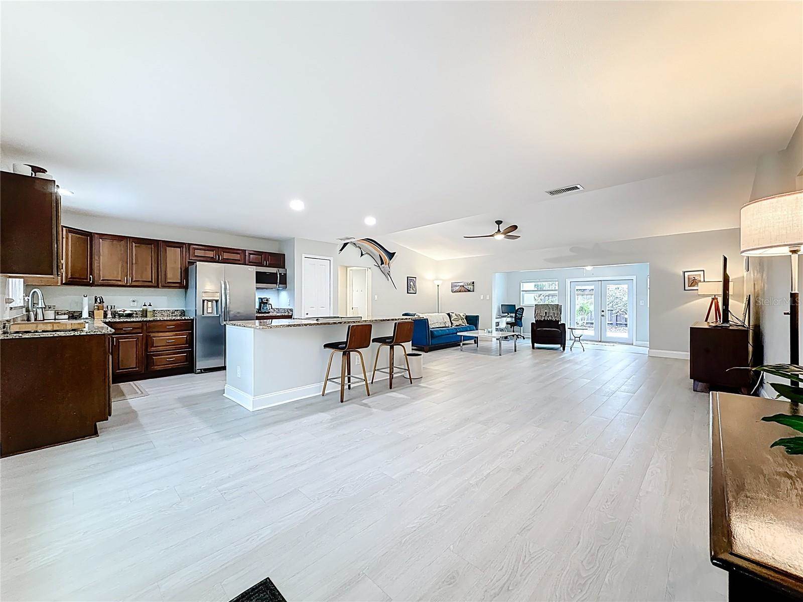 2400 Granada Circle West, Saint Petersburg, FL 33712