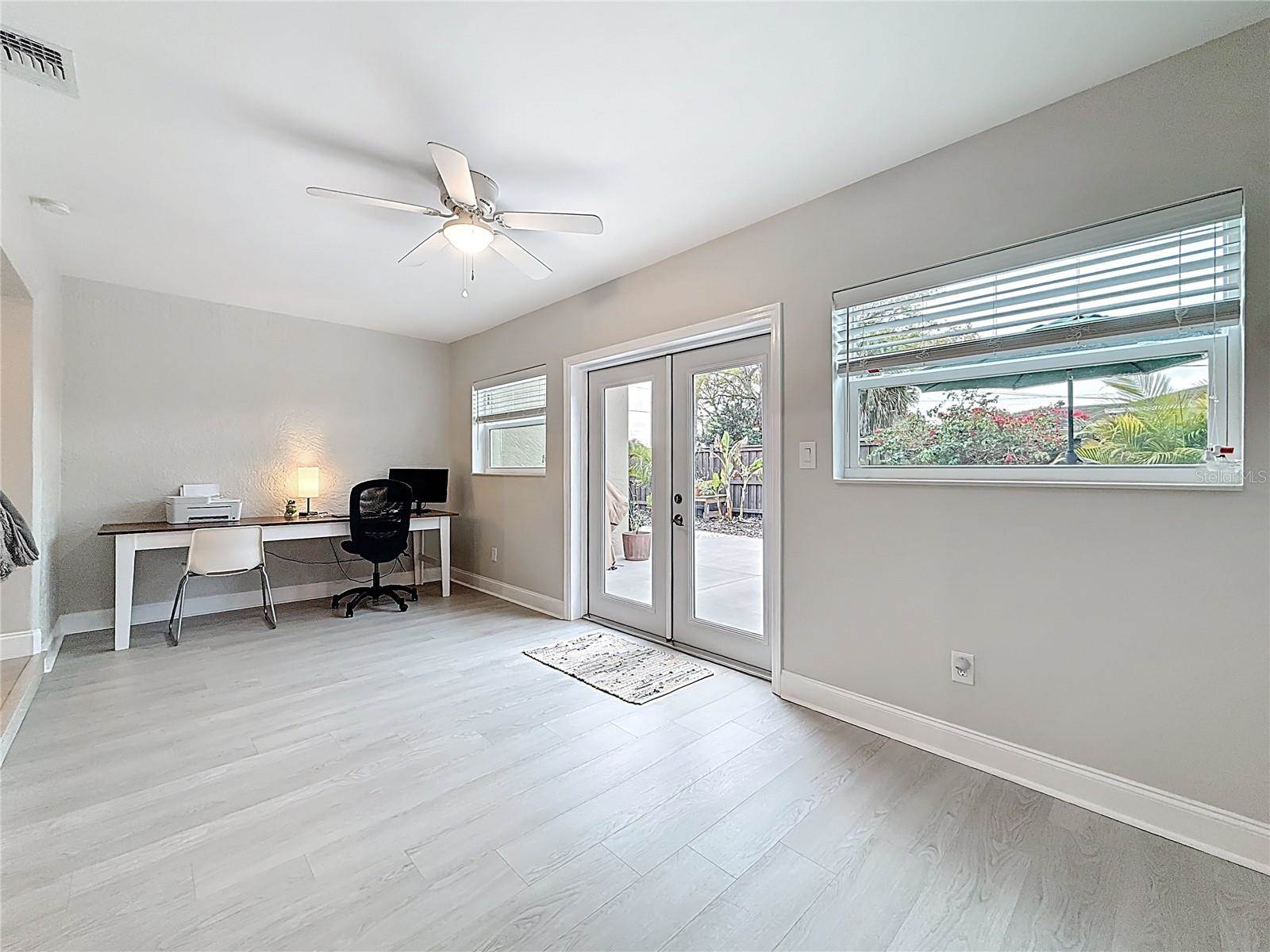 2400 Granada Circle West, Saint Petersburg, FL 33712