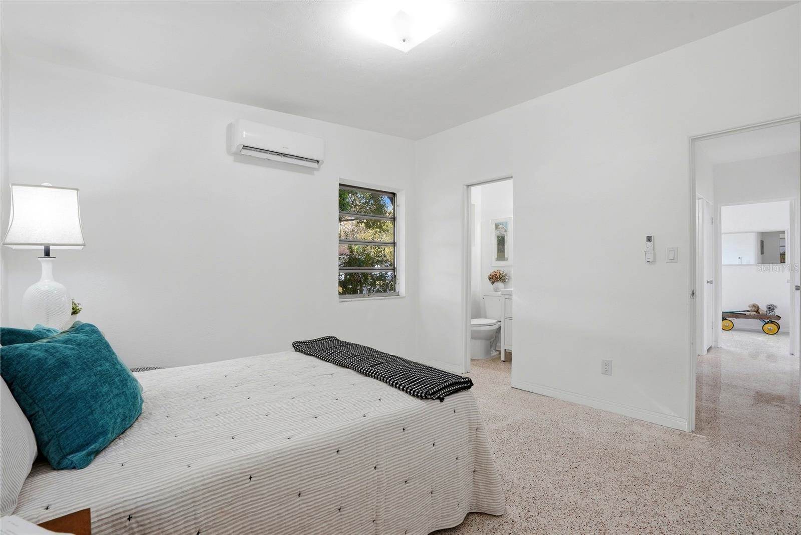 1190 79TH Avenue North, Saint Petersburg, FL 33702