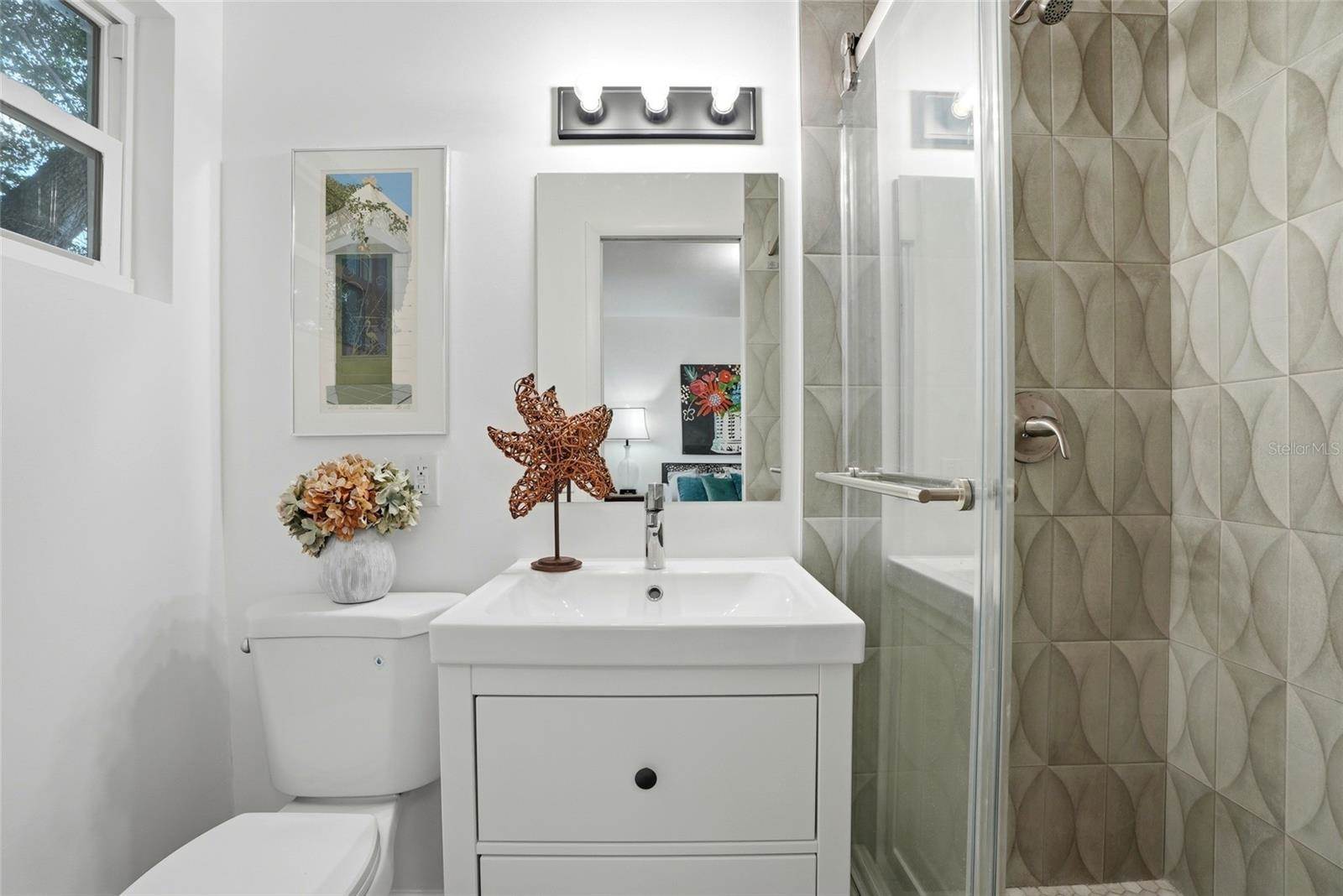 1190 79TH Avenue North, Saint Petersburg, FL 33702