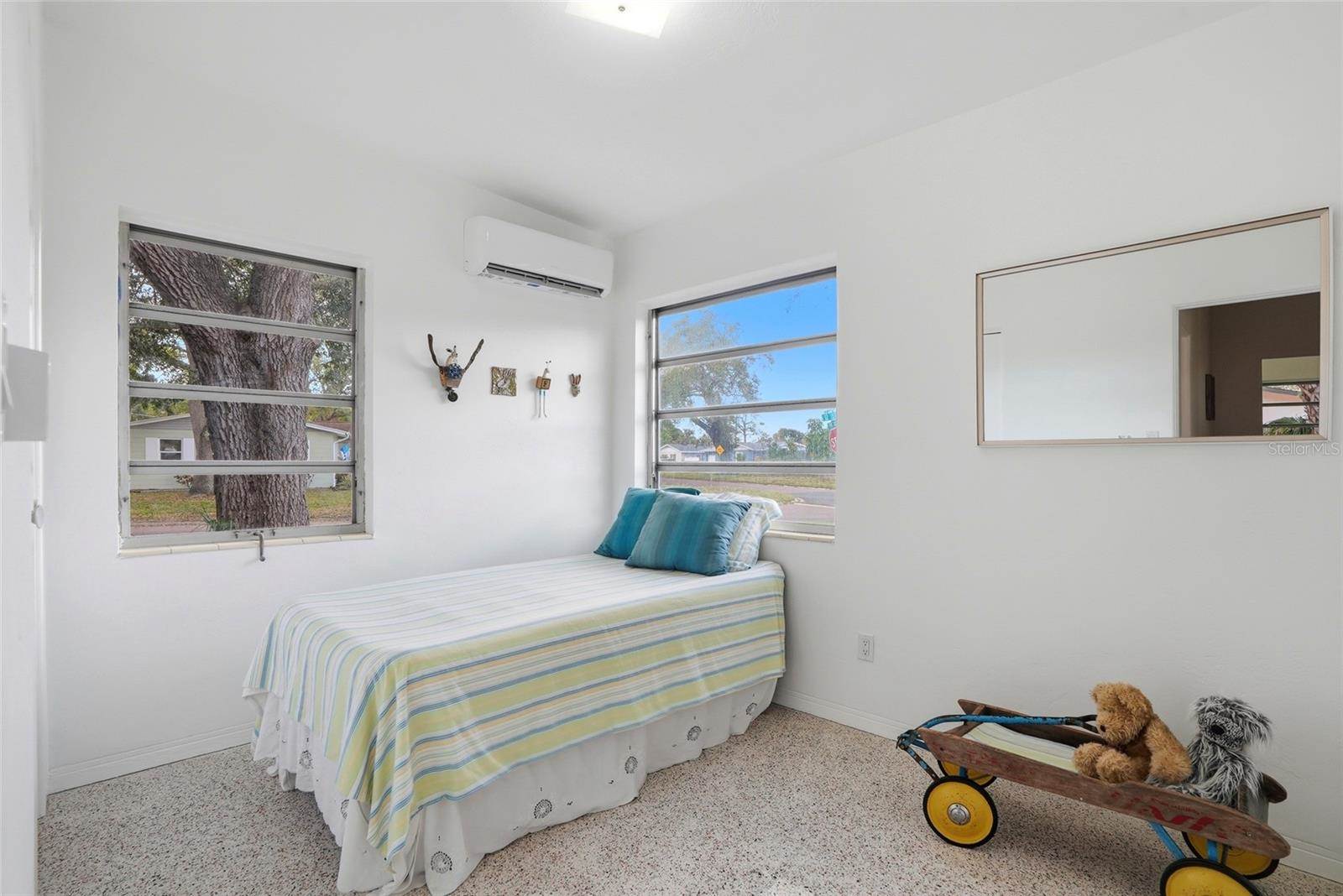 1190 79TH Avenue North, Saint Petersburg, FL 33702