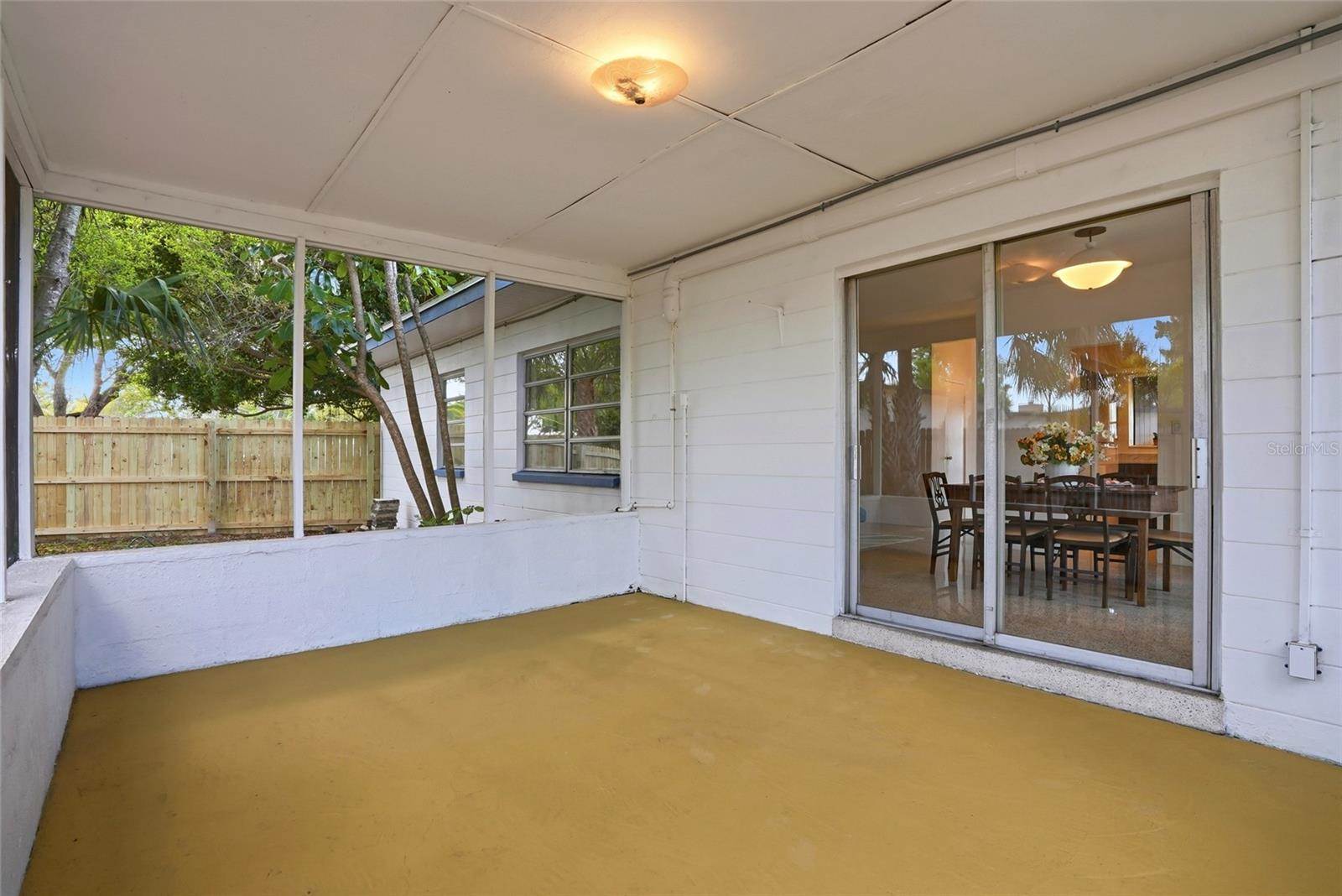 1190 79TH Avenue North, Saint Petersburg, FL 33702