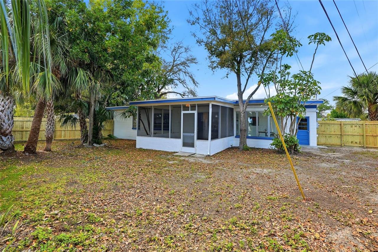 1190 79TH Avenue North, Saint Petersburg, FL 33702