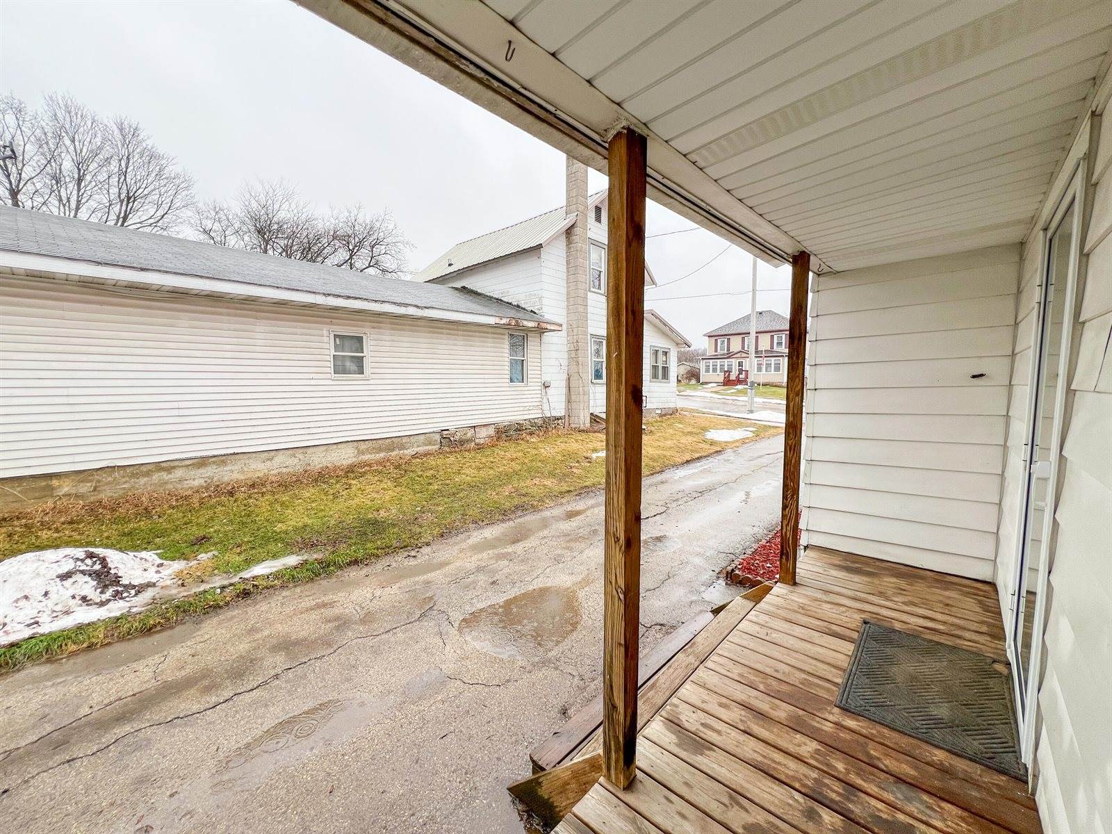 906 Center St, Wilton, WI 54670