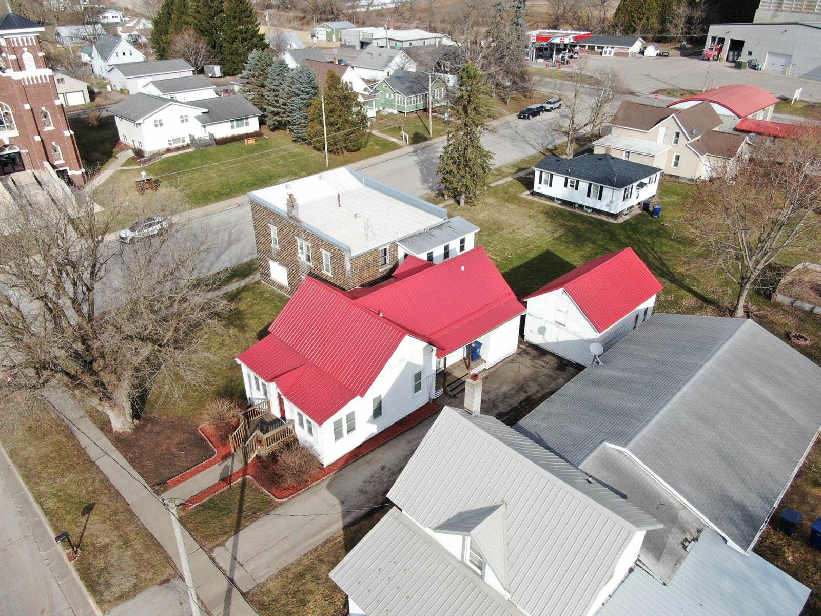 906 Center St, Wilton, WI 54670