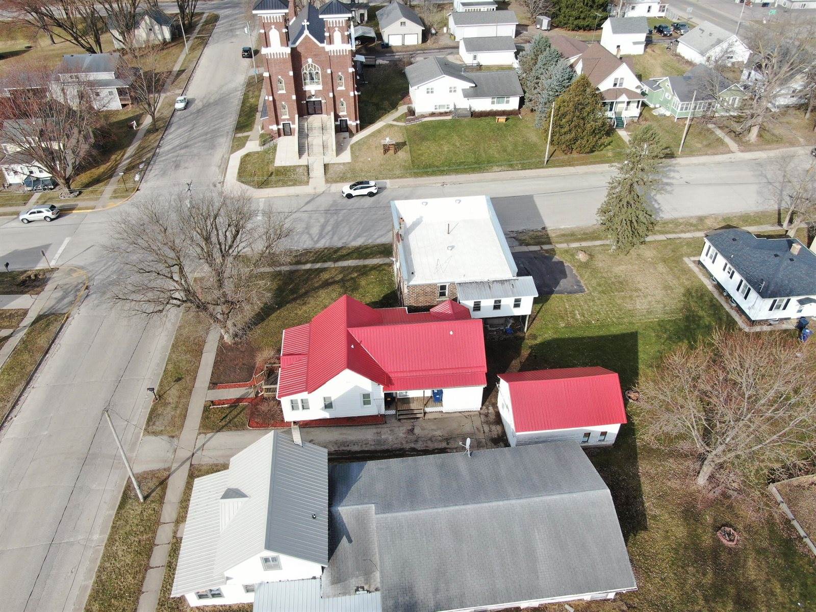 906 Center St, Wilton, WI 54670