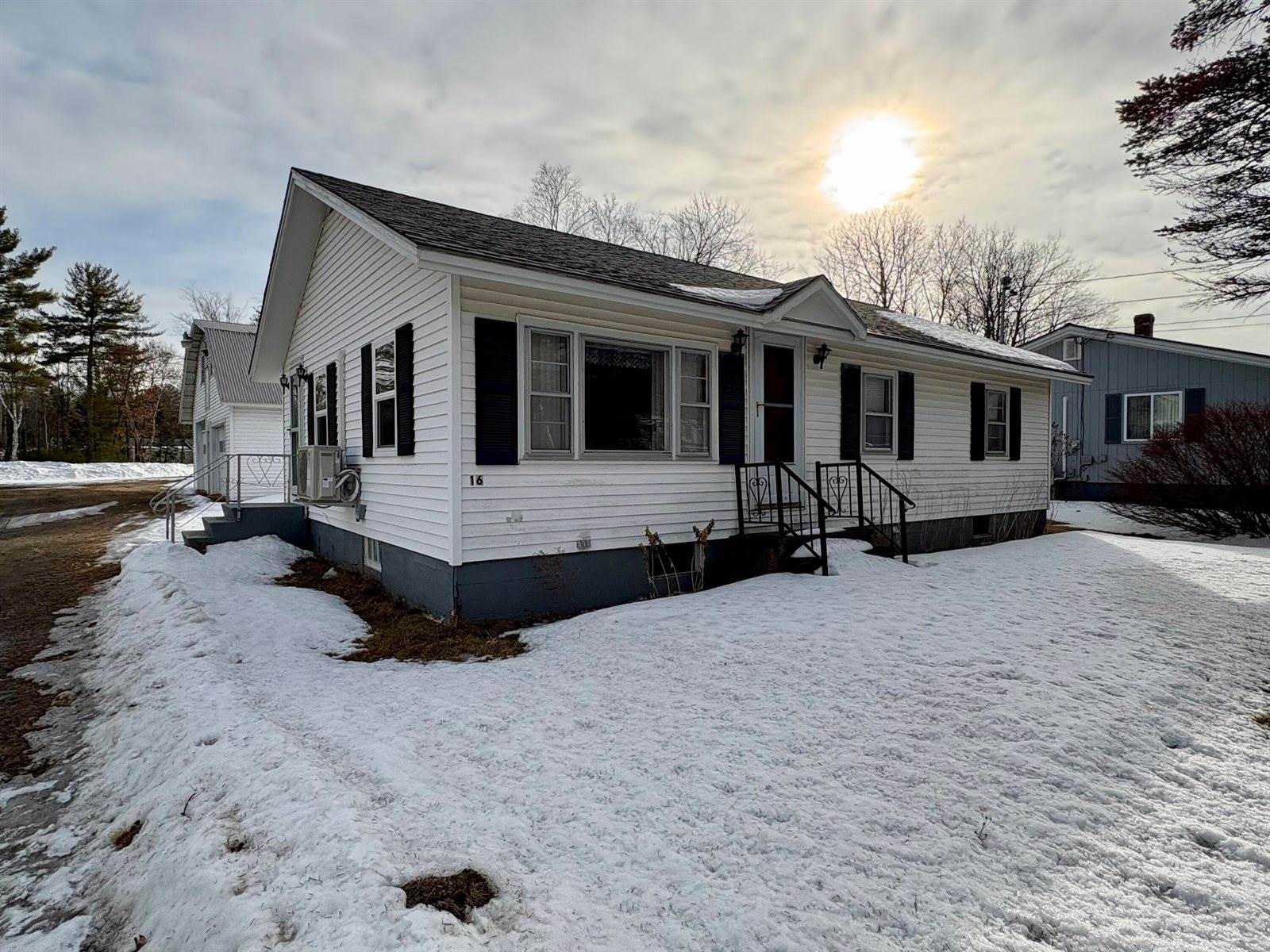 16 Lagrange Road, Howland, ME 04448