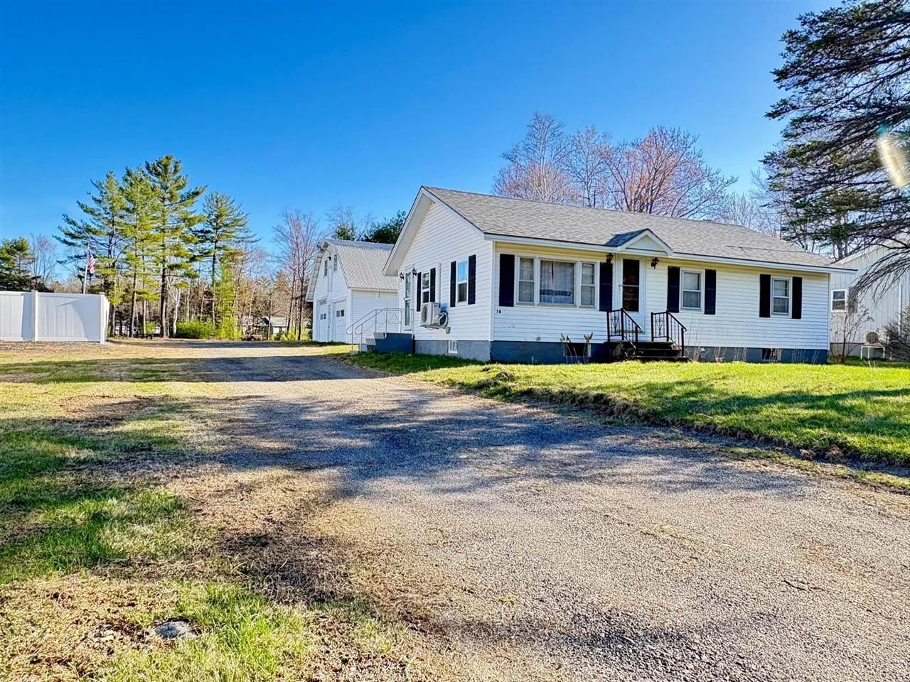 16 Lagrange Road, Howland, ME 04448