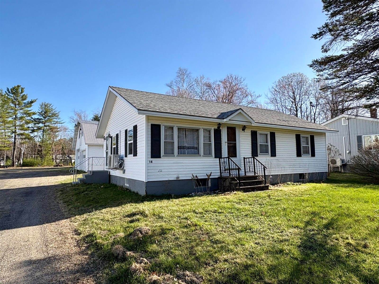 16 Lagrange Road, Howland, ME 04448