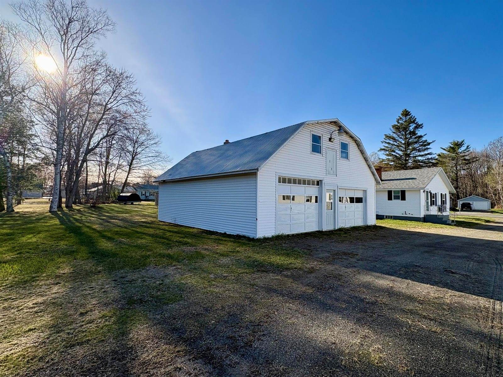 16 Lagrange Road, Howland, ME 04448