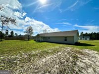 4756 Otter Creek Circle, Blackshear, GA 31516