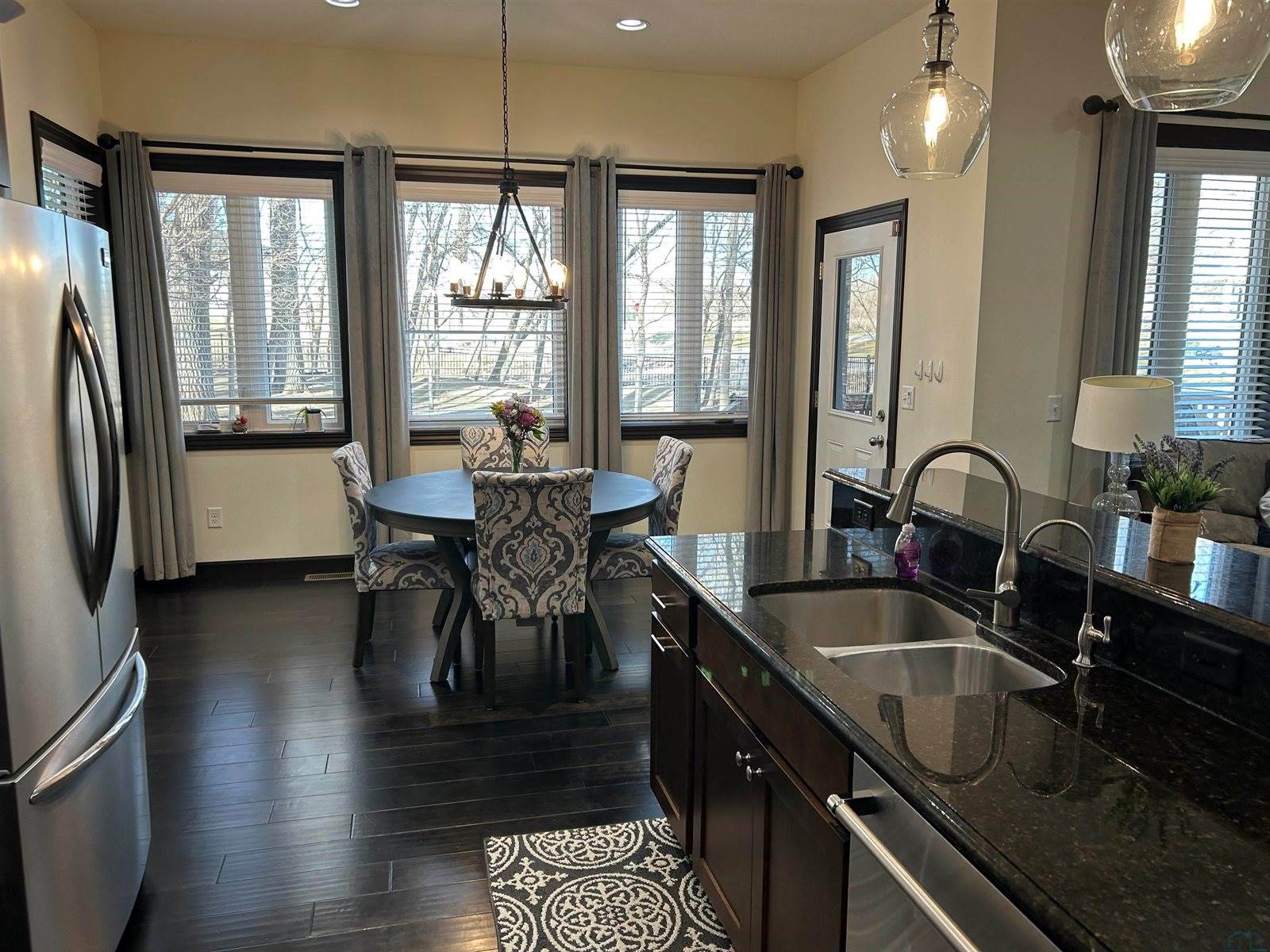 875 E Sawgrass Trail, Dakota Dunes, SD 57049