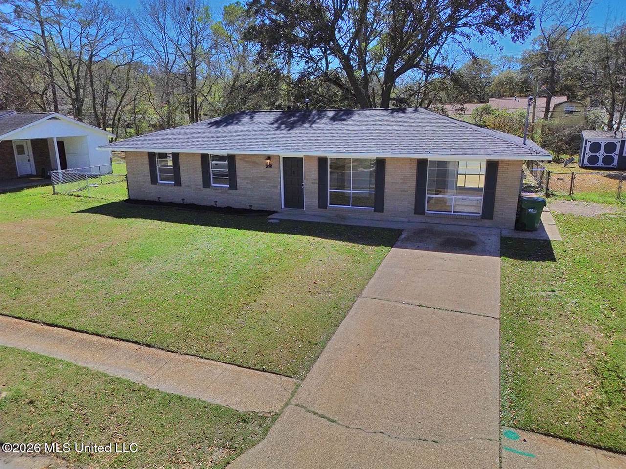 15825 Waycross Drive, Biloxi, MS 39532