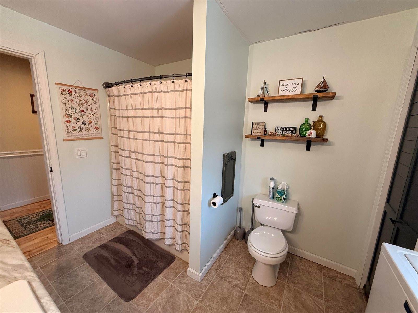 311 Phinney Farm Road, Lincoln, ME 04457