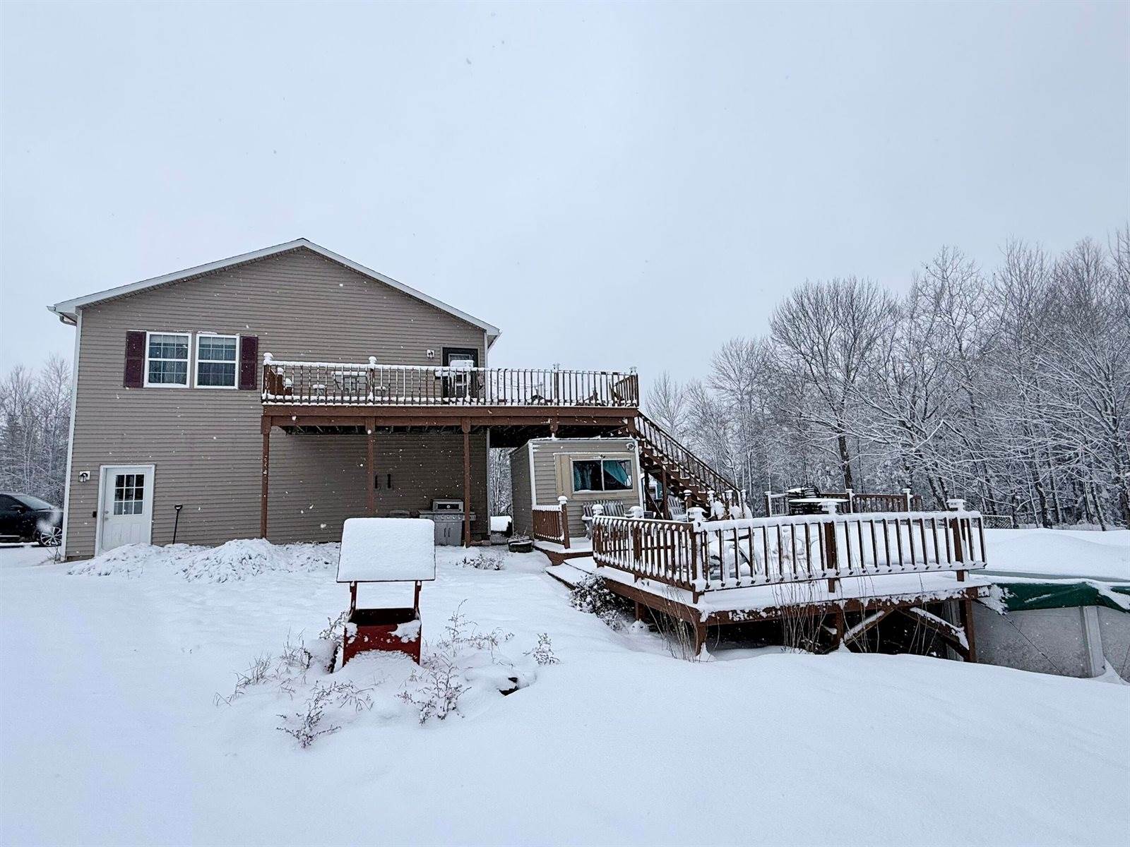 311 Phinney Farm Road, Lincoln, ME 04457