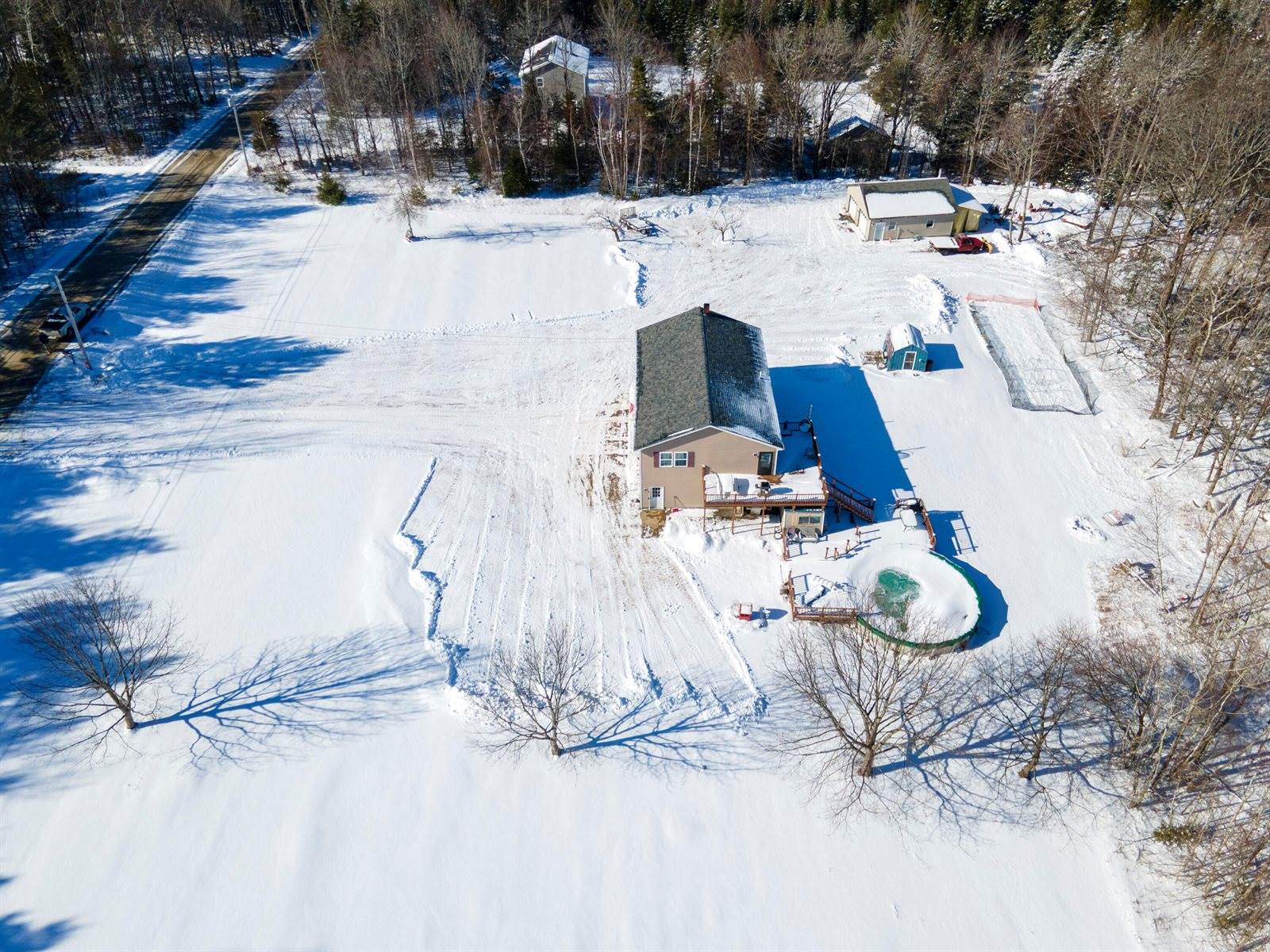 311 Phinney Farm Road, Lincoln, ME 04457