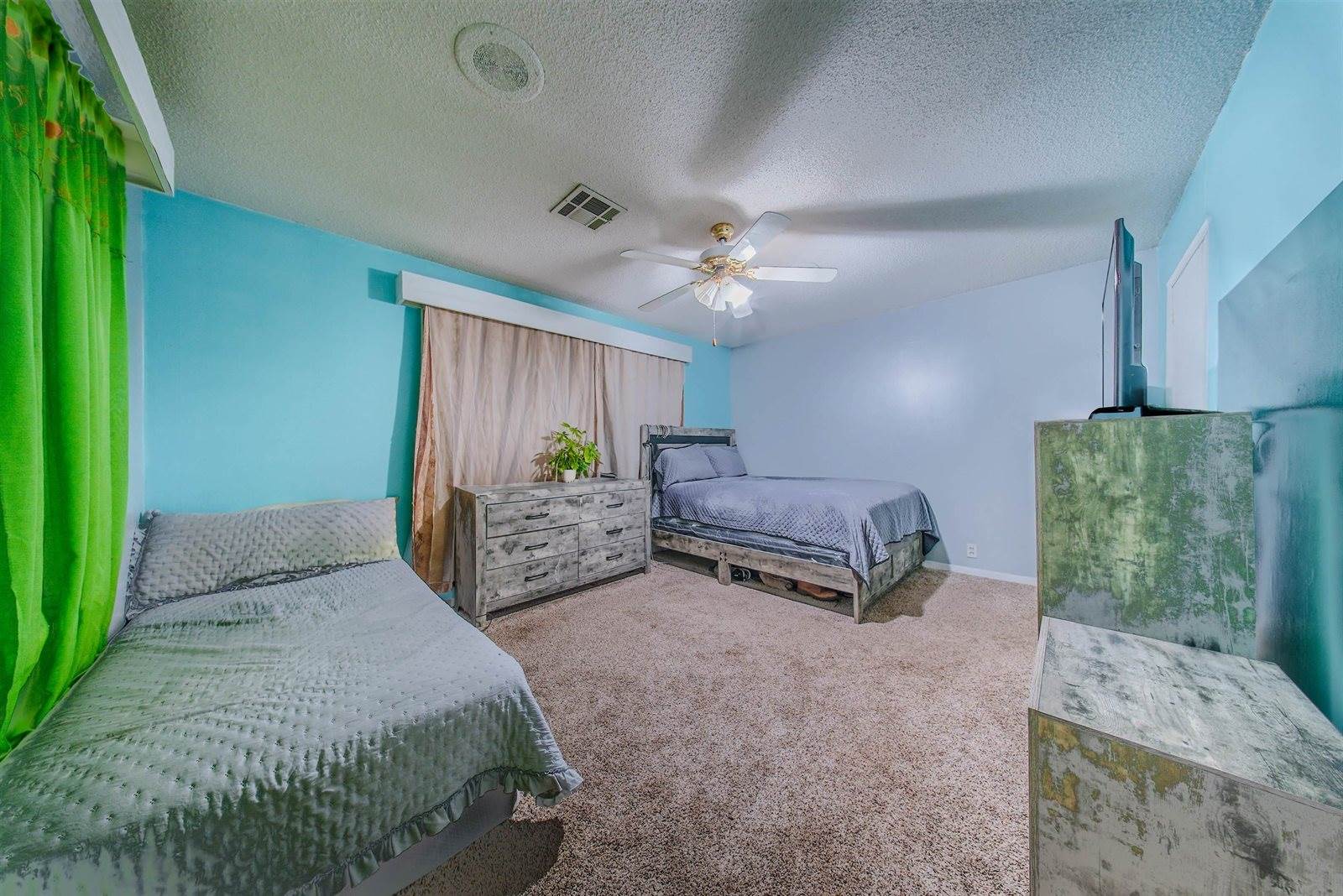 113 South Country Club Rd, Arkansas City, KS 67005
