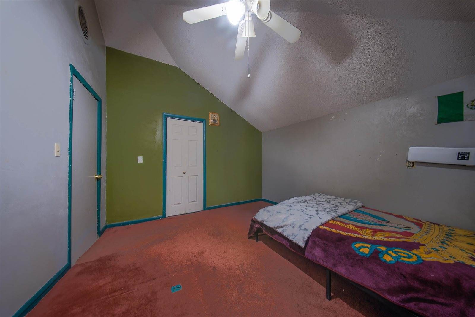 113 South Country Club Rd, Arkansas City, KS 67005
