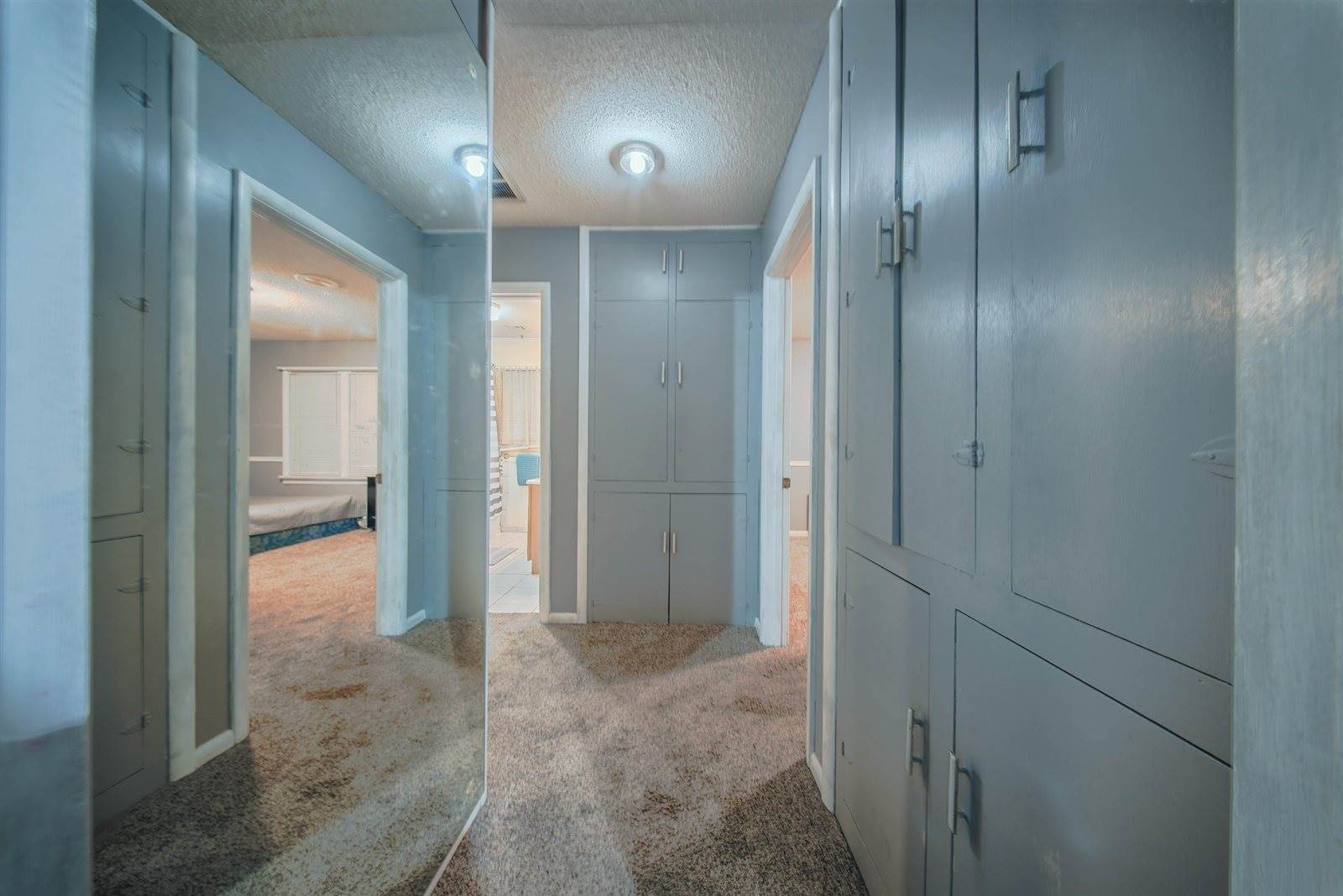 113 South Country Club Rd, Arkansas City, KS 67005