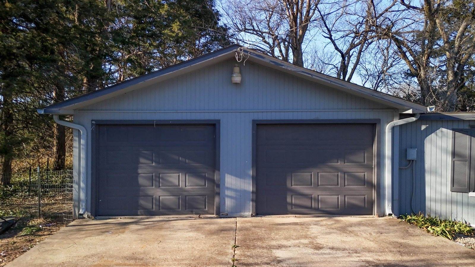 113 South Country Club Rd, Arkansas City, KS 67005