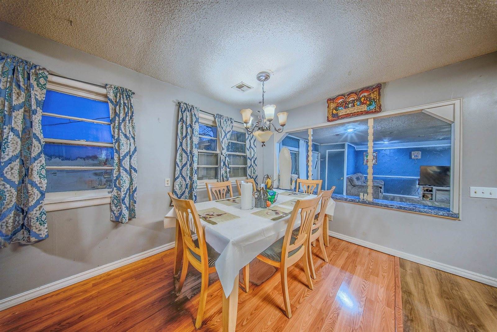 113 South Country Club Rd, Arkansas City, KS 67005
