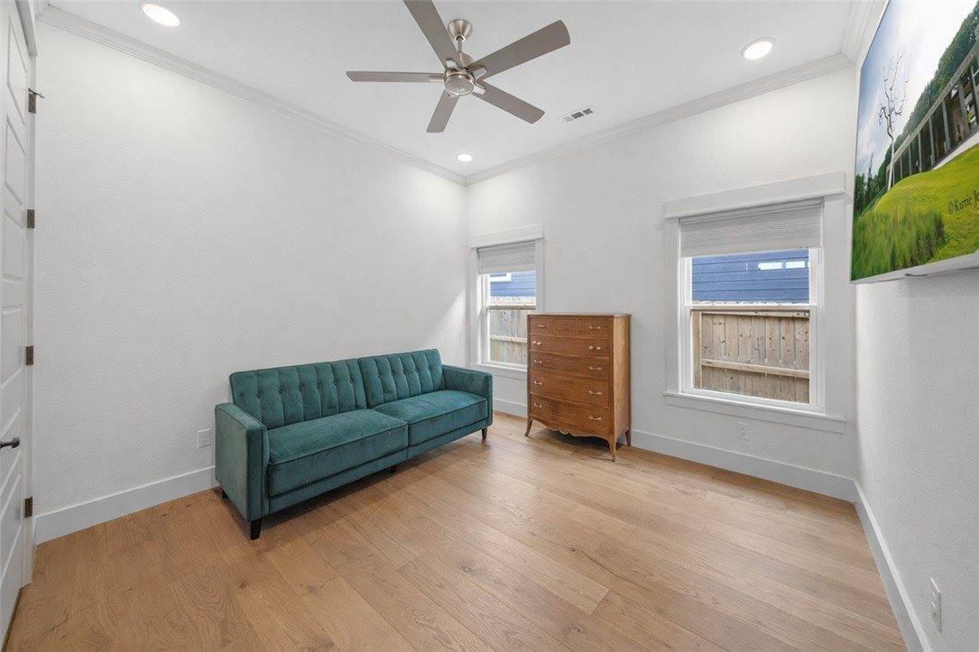 1054 Main Street, Bentonville, AR 72712