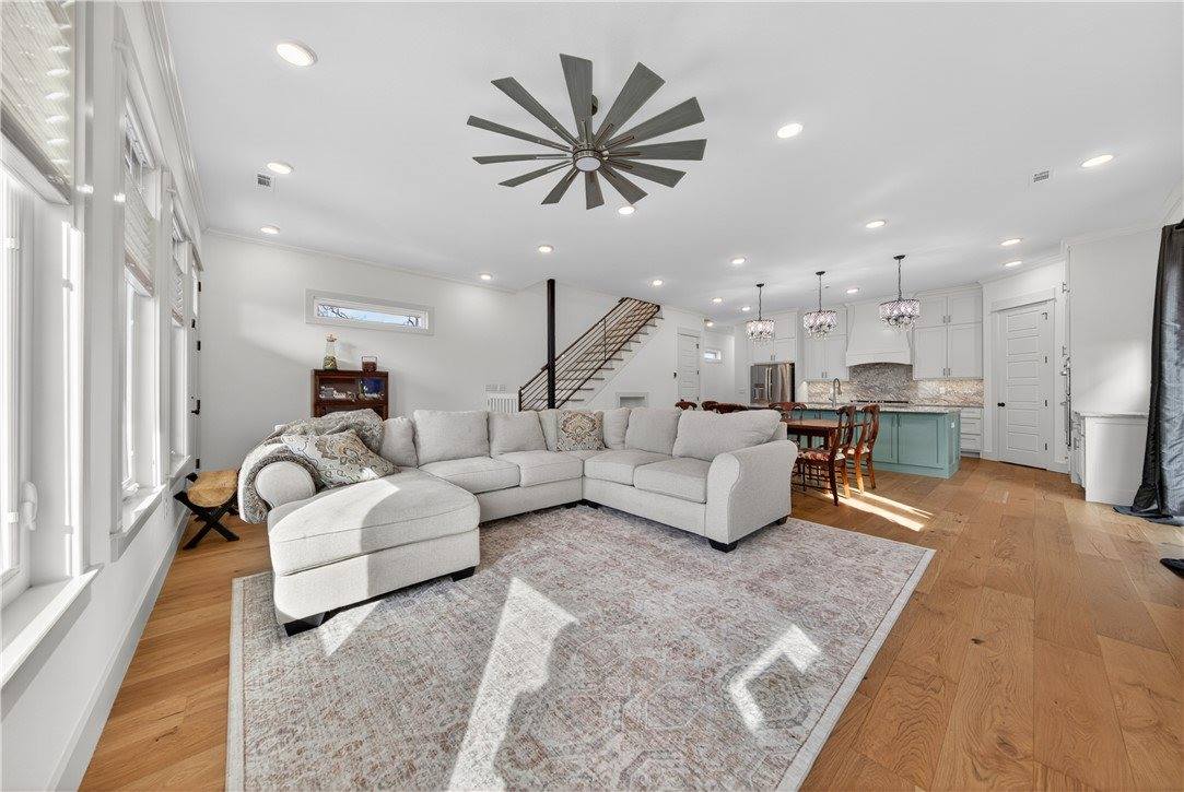 1054 Main Street, Bentonville, AR 72712