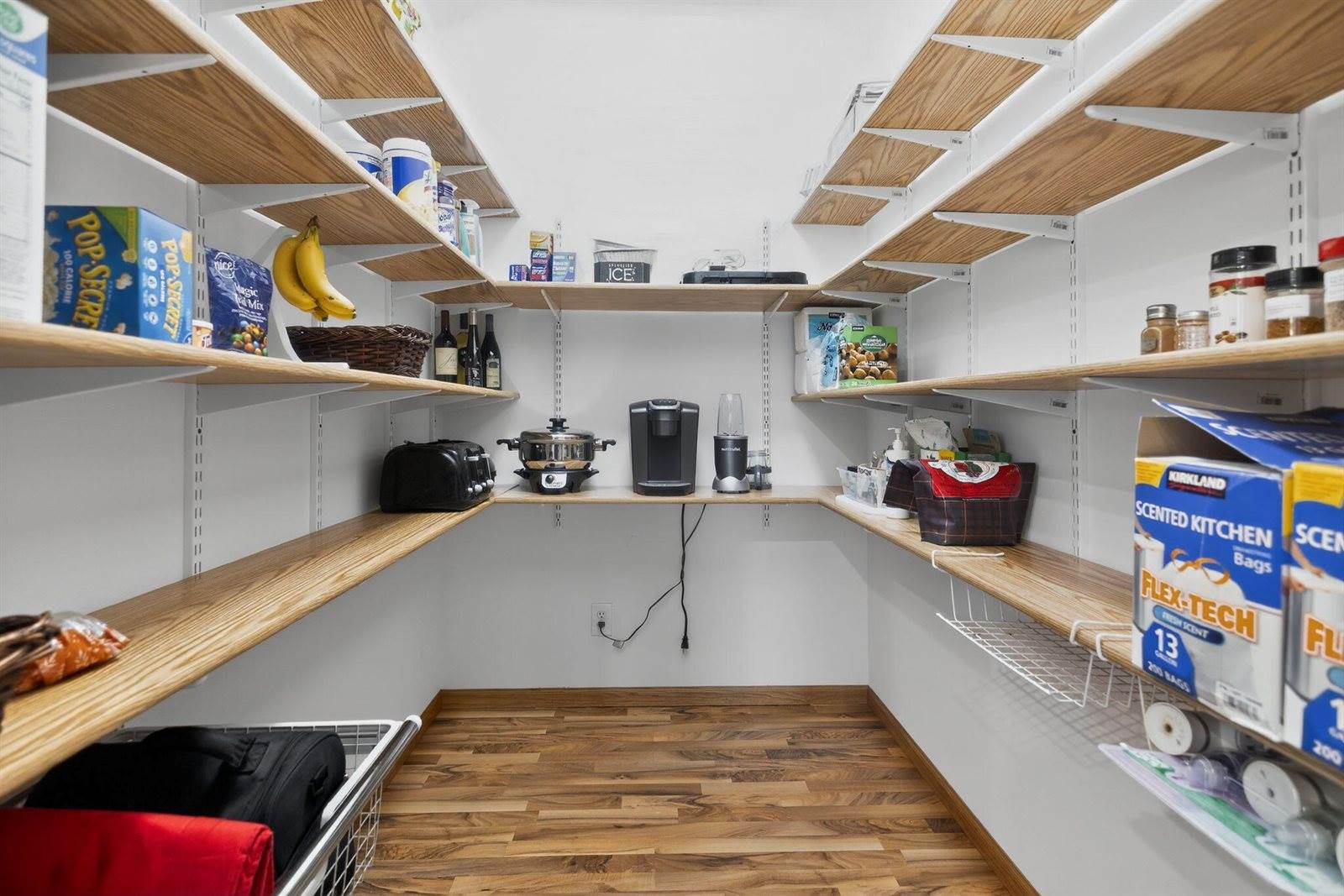 218 Kilbourn St, Horicon, WI 53032