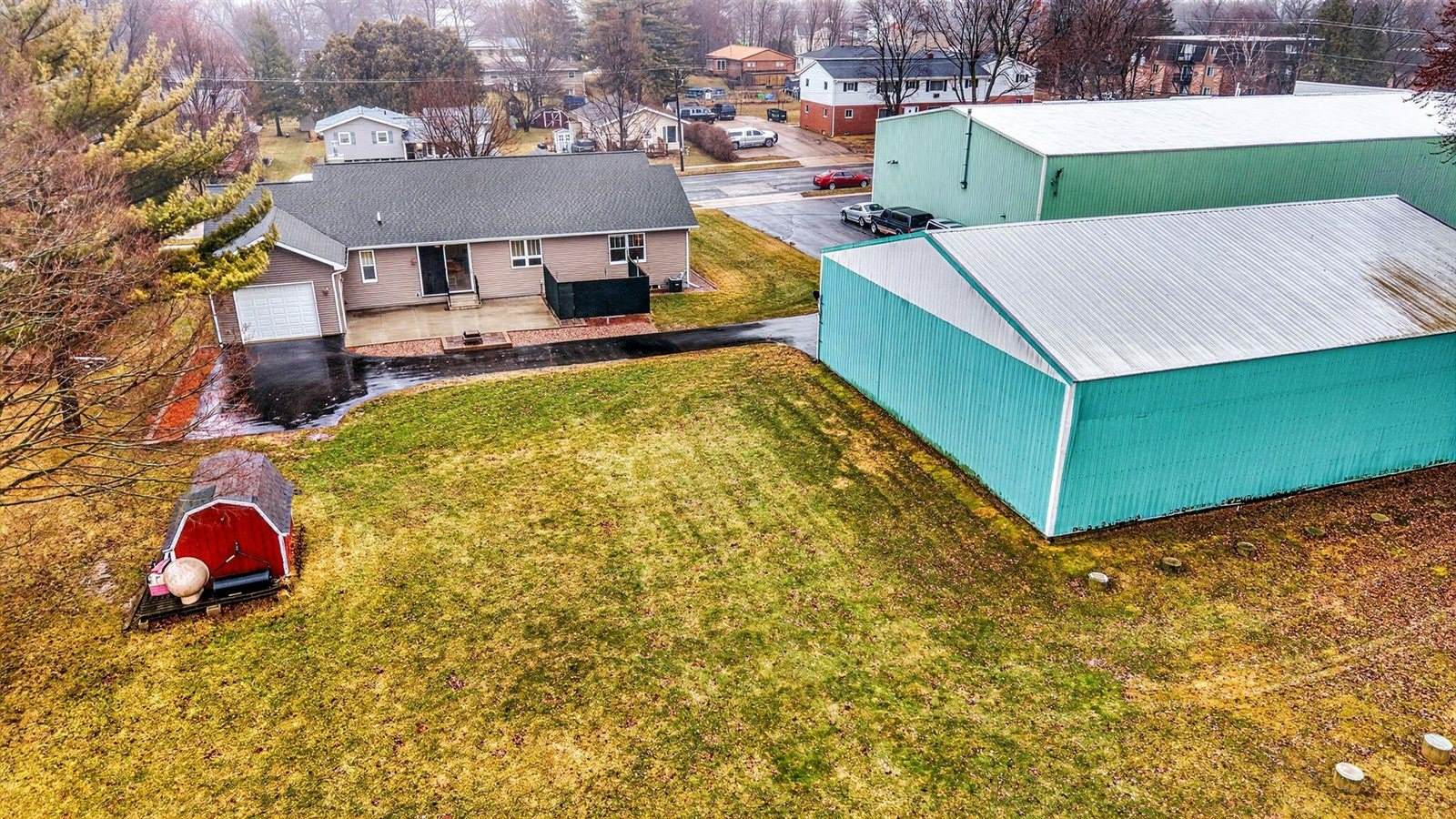 218 Kilbourn St, Horicon, WI 53032