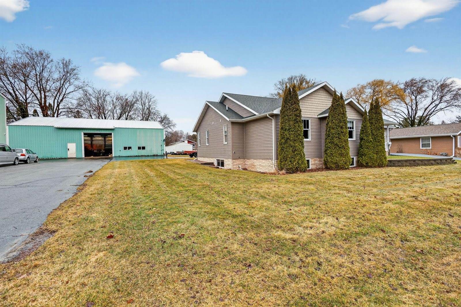 218 Kilbourn St, Horicon, WI 53032