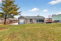 218 Kilbourn St, Horicon, WI 53032