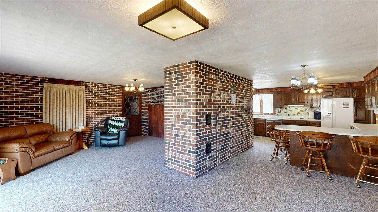 16884 County Road S -, Hickory Grove, WI 53805