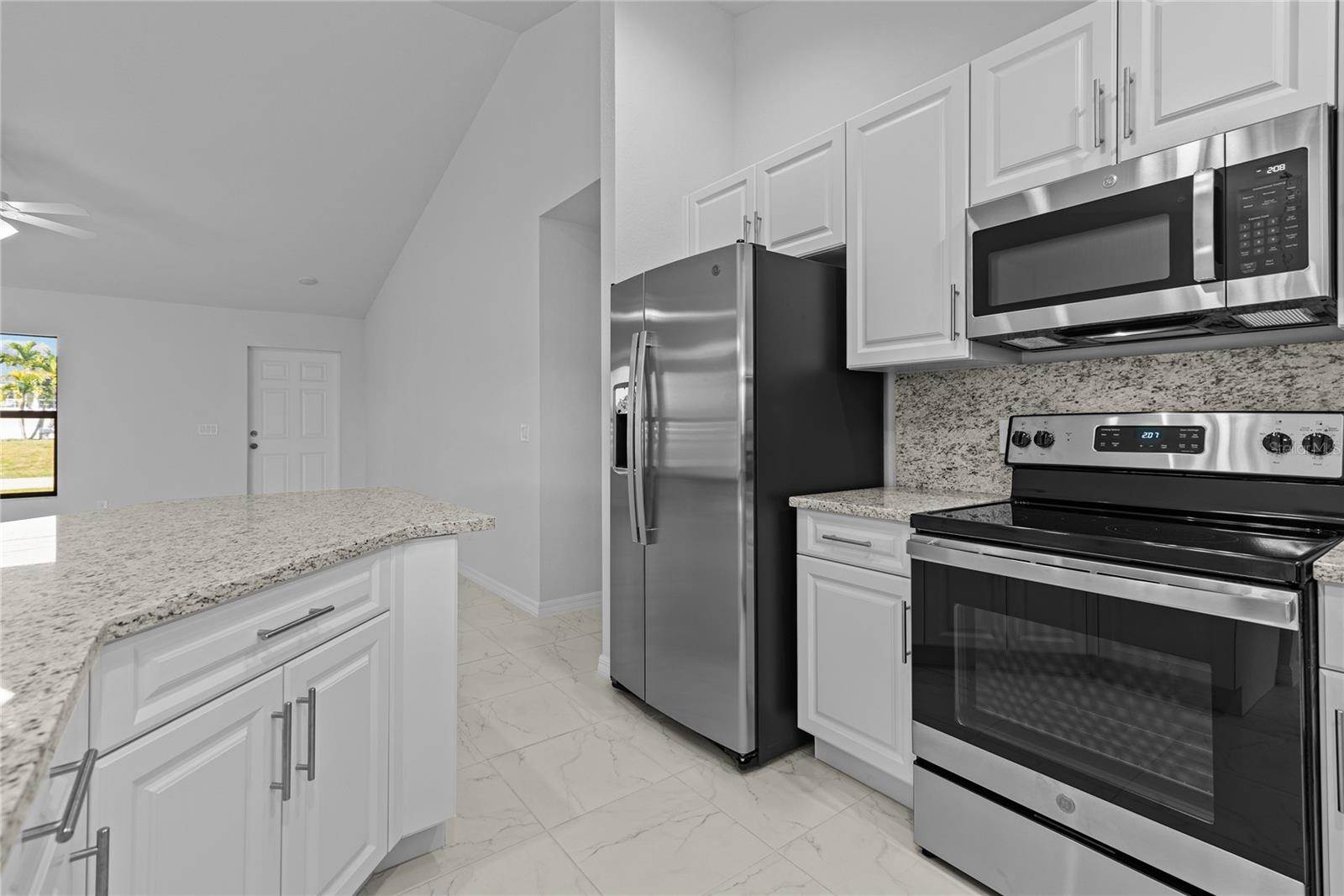 710 NW 2ND Lane, Cape Coral, FL 33993