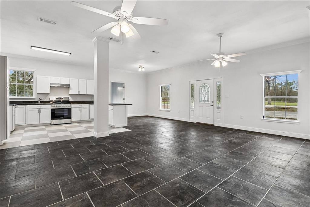 11114 Highway 22, Ponchatoula, LA 70454