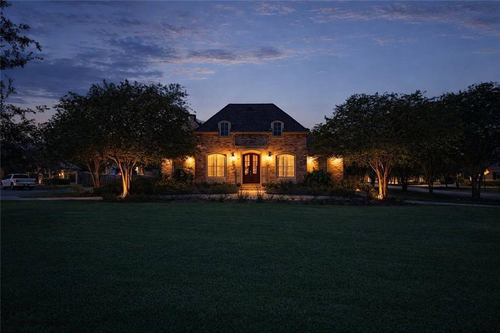 9291 Pebble Beach Circle, Denham Springs, LA 70726