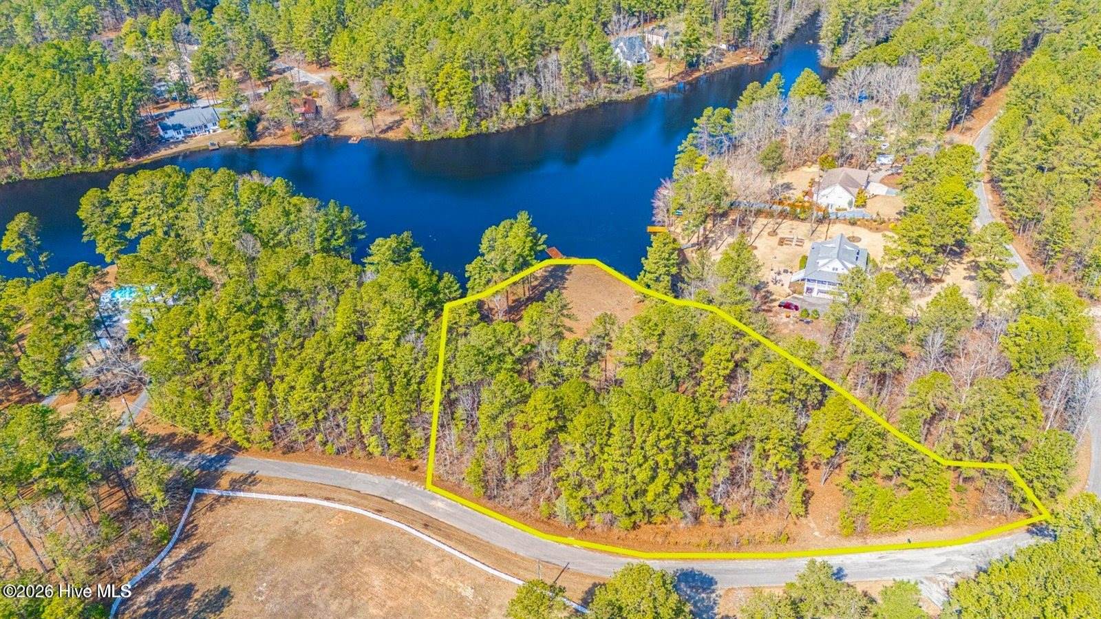 305 Lakewood Drive, Aberdeen, NC 28315