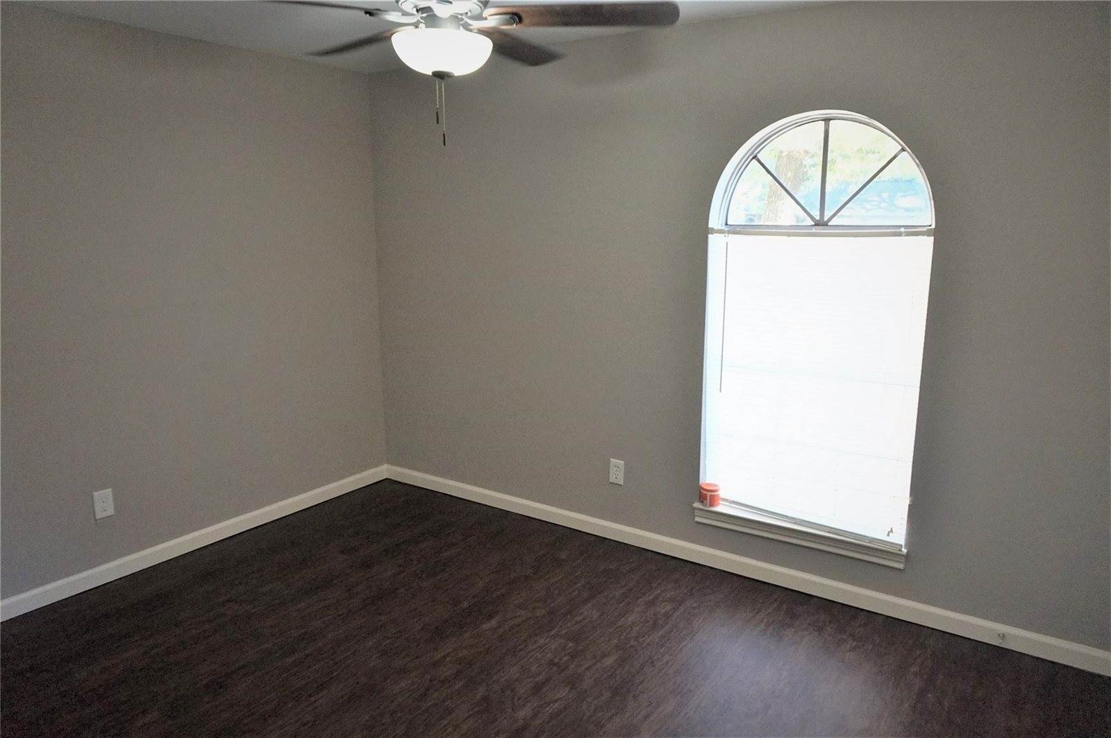 2727 Tinechester Drive, Houston, TX 77339