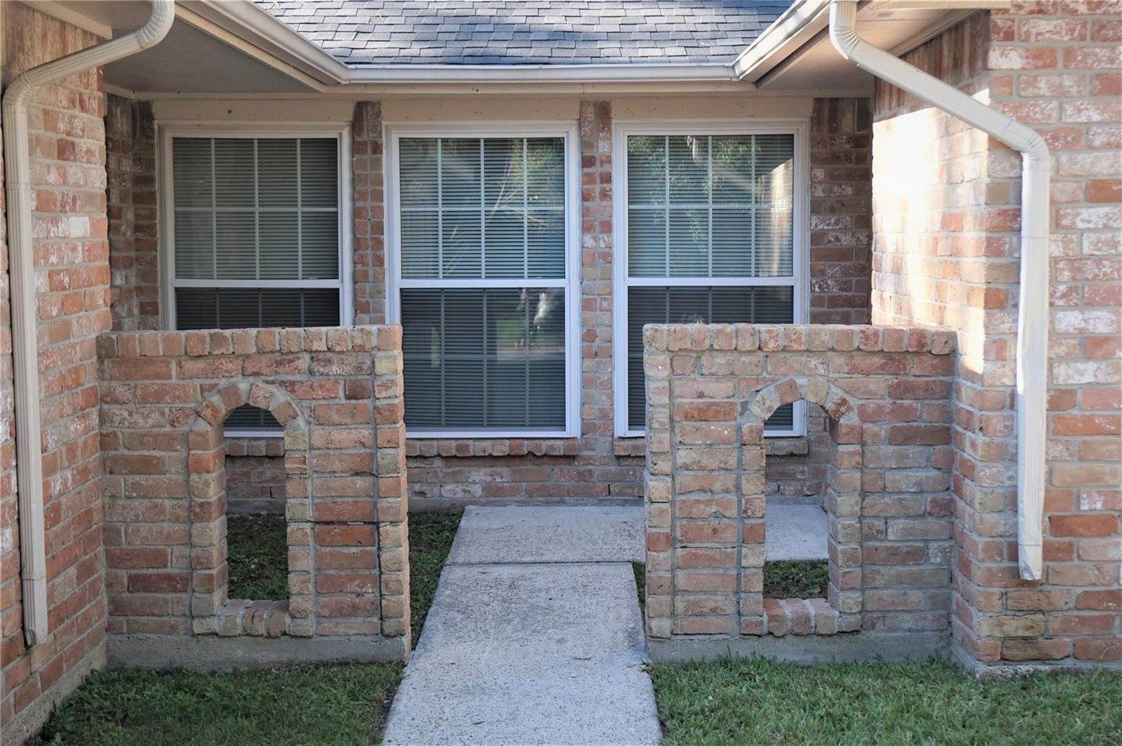 2727 Tinechester Drive, Houston, TX 77339