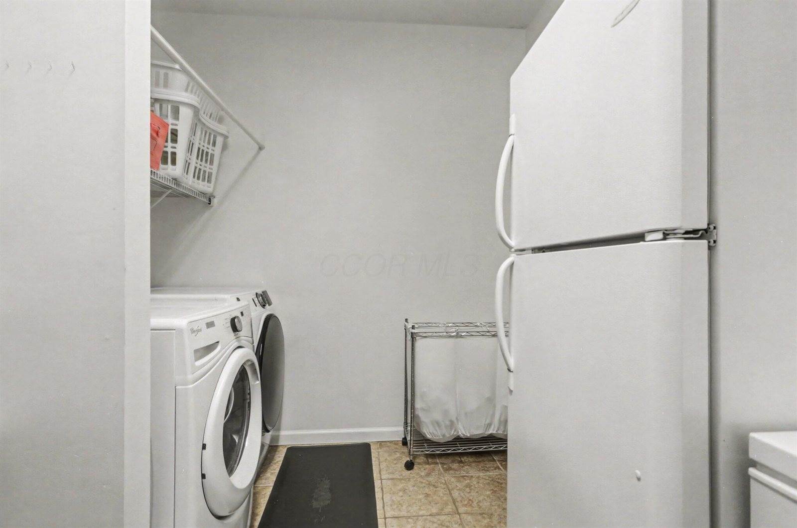 1855 Spring Valley Road, London, OH 43140