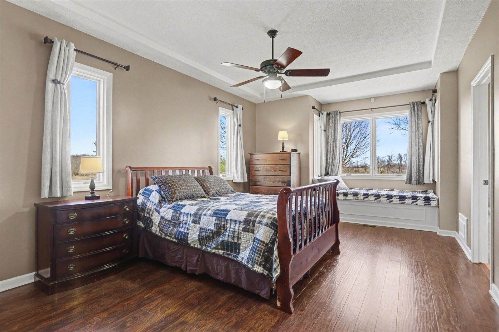 1855 Spring Valley Road, London, OH 43140