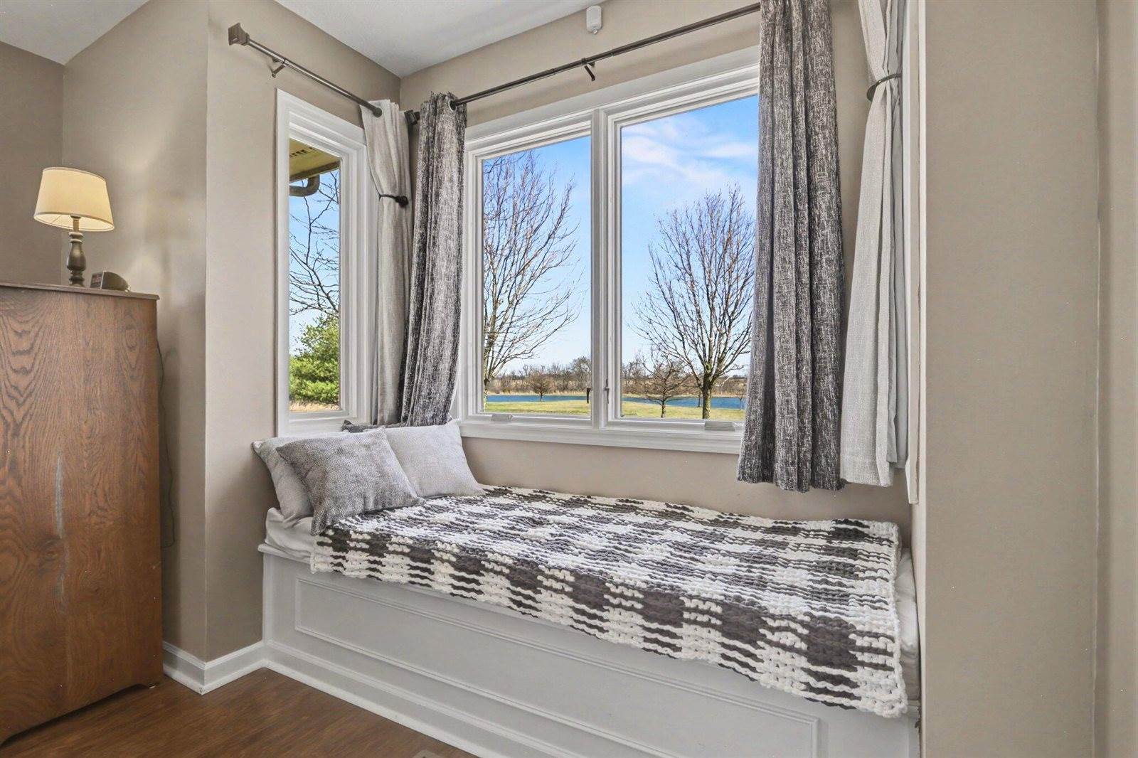 1855 Spring Valley Road, London, OH 43140