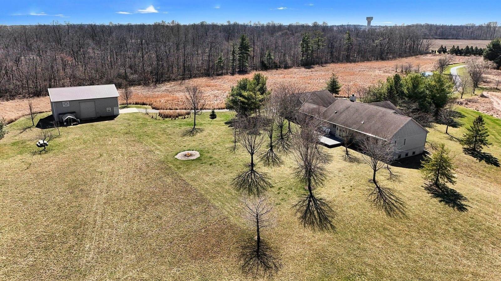 1855 Spring Valley Road, London, OH 43140