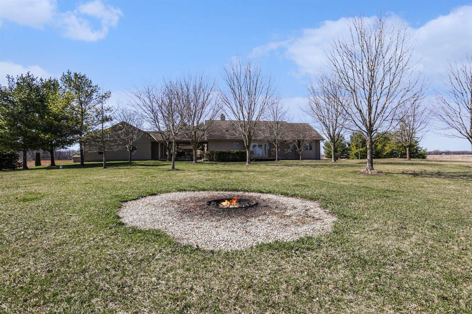 1855 Spring Valley Road, London, OH 43140