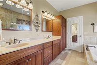 1855 Spring Valley Road, London, OH 43140