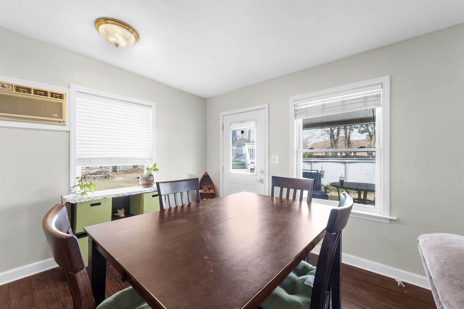 411 Indian Drive, Summerville, SC 29486