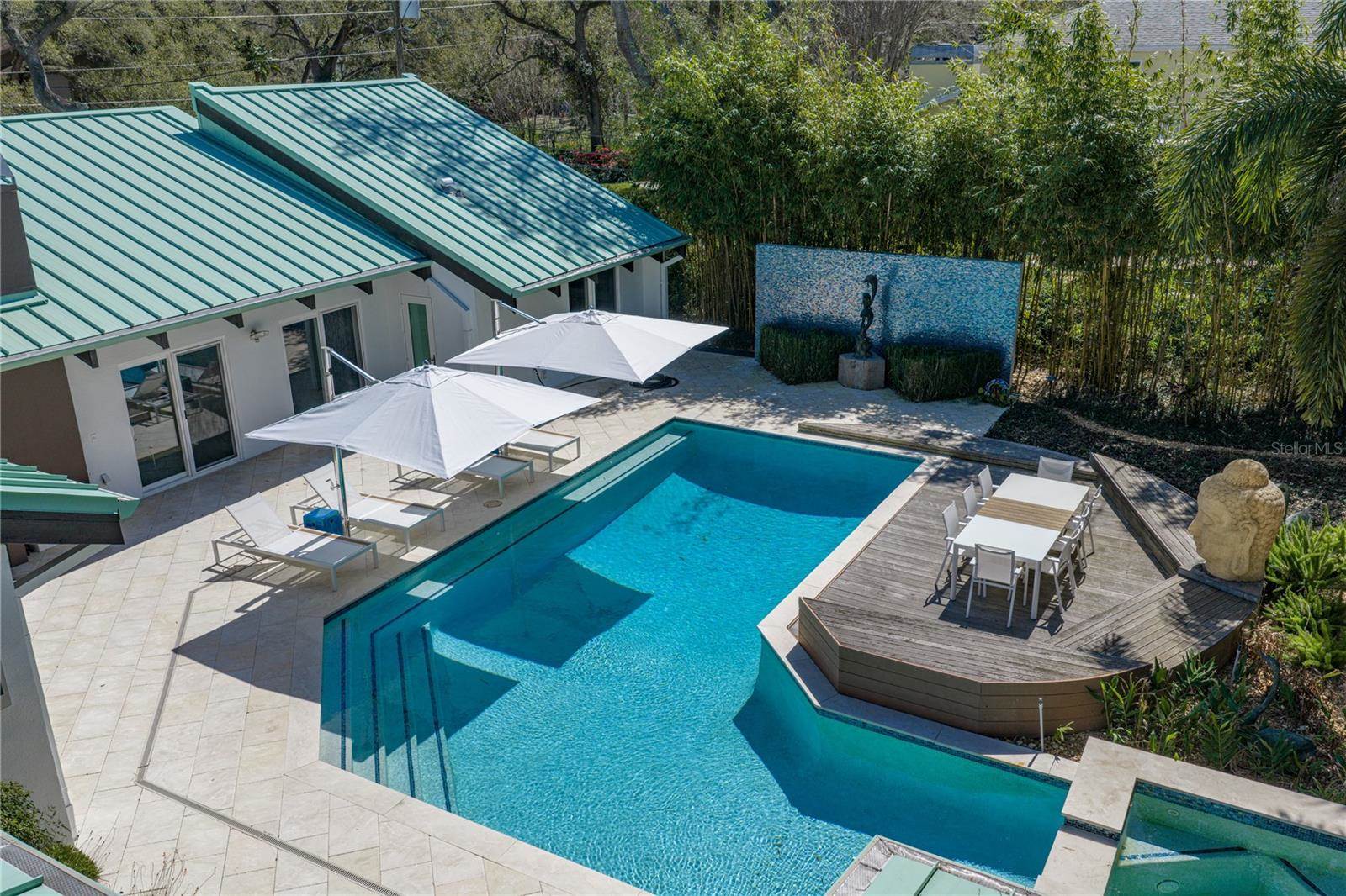 1200 45TH Avenue North, Saint Petersburg, FL 33703